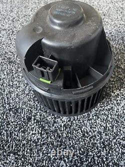 Ventilateur du moteur de soufflerie du chauffage Ford Kuga AV6N-18456-BA